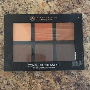 Anastasia Beverly Hills cream contour cream kit